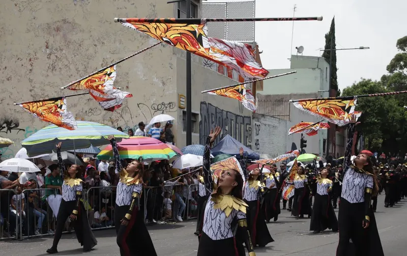 desfile-del-5-de-mayo-contingentes