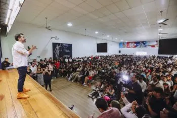 Álvarez Máynez propone legalizar la eutanasia en México