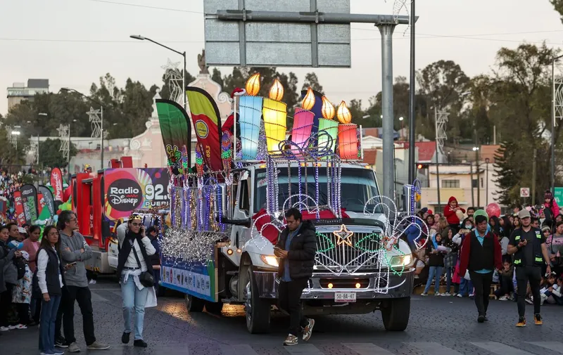 desfile-reyes-magos-pue