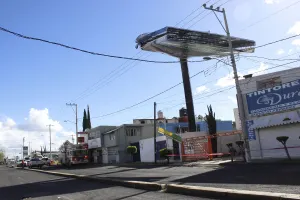 Continúan daños por fuertes vientos; 22 municipios los afectados