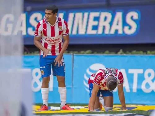 Chivas sufre una baja más al inicio del torneo