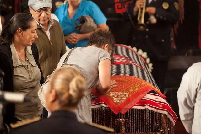 Entre notas y suspiros rinden homenaje a Chavela Vargas