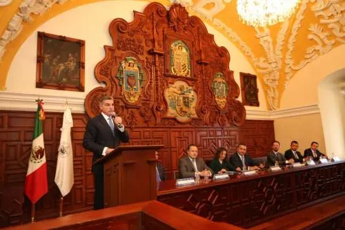 UBER y Cabify tienen la puerta abierta a Puebla siempre y cuando respeten las reglas: Tony Gali