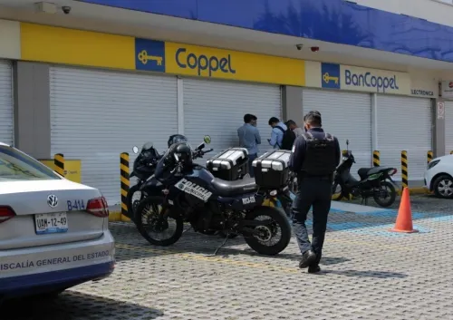 Comando armado roba celulares en tienda Coppel sucursal Guadalupe