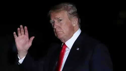 Trump aplicará arancel de 10% a 200 mil mdd en productos chinos