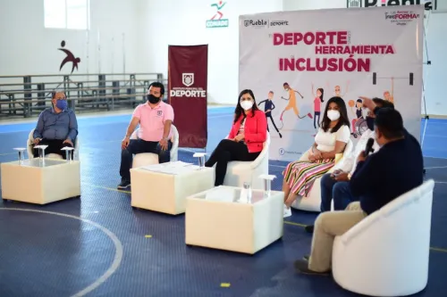 Ayuntamiento propicia espacio de diálogo en torno a las personas con diversidad funcional
