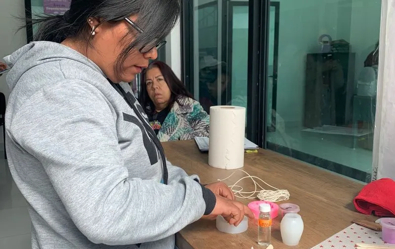 smdif-sp-cholula-elaboracion-velas-aromaticas