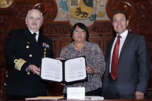 Derecho BUAP y Cesnav firman convenio para estrechar lazos