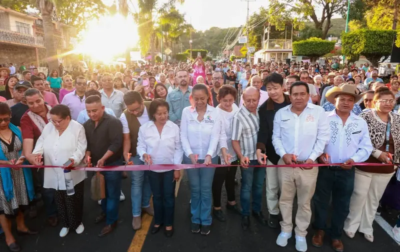 Ariadna Ayala entrega rehabilitación del camino Atlixco–Metepec