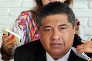 Apoya COE limpieza de ambulantes en el centro