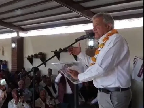 AMLO se registrará el 12 de diciembre como precandidato a la Presidencia