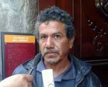 Desalojados de “El Calvario” se manifiestan en zócalo; se quejan de agresiones