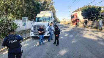En menos de horas: SSP recupera tractocamión con varilla robado en la autopista México-Puebla