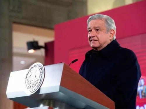 “Llamo a los mexicanos a estar en casa y a no hacer festejos”