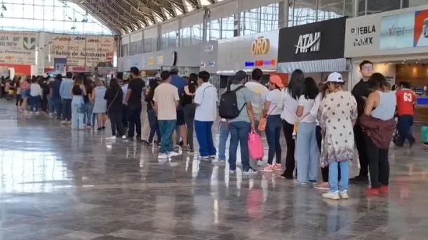 Retrasos en casillas especiales causan esperas de más de 3 horas