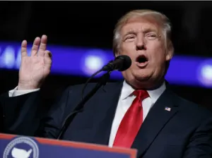 Trump insulta a líder demócrata en su ofensiva contra ‘ObamaCare’