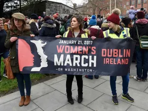 Video:Histórica marcha de mujeres en todo el mundo contra Trump
