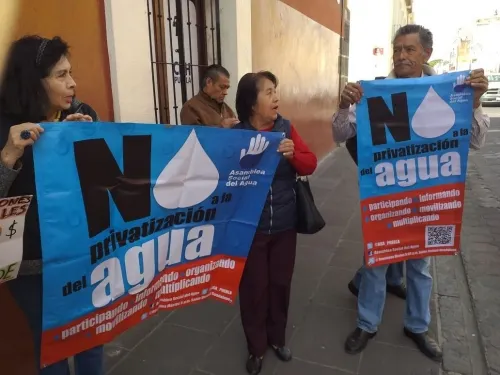 Demandan servicio y cobro justo del agua