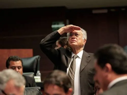 Bartlett reconoce ‘profunda’ deuda de CFE; va por rehabilitación de plantas