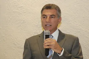 Planea ayuntamiento contratar 1,200 policías con 18 mdp