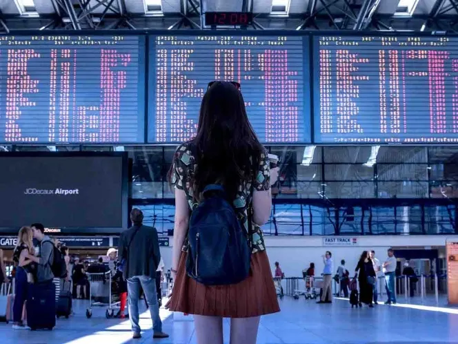 Personas con 2 dosis de vacuna covid pueden volver a viajar; nueva regla de EU