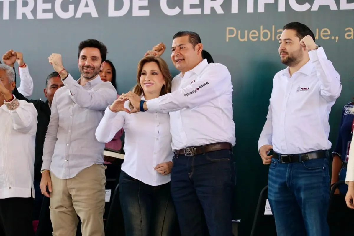 gob-pue-entrega-certificados-obra-comunitaria