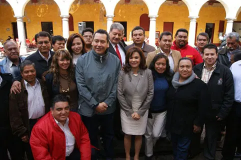 Refrenda Alcalá su compromiso de legislar por un mejor futuro para las mujeres