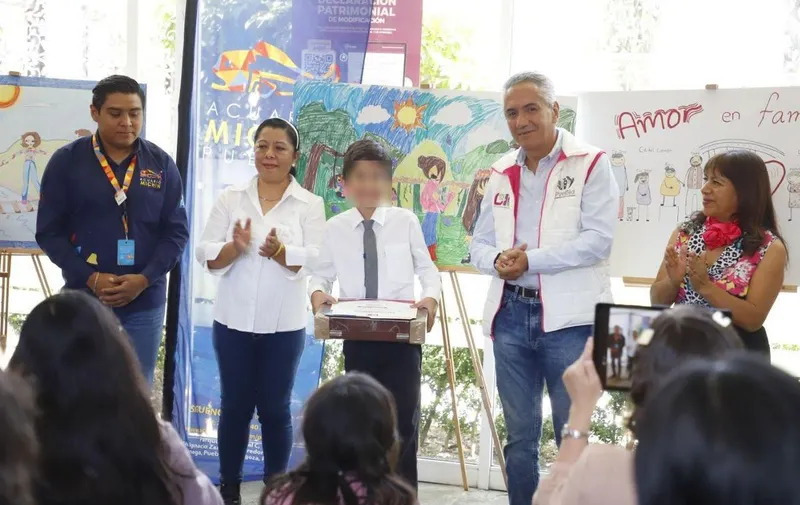 smdif-pue-concurso-dibujo-la-familia-es-amor
