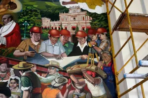 Borran a Marín y a Javier García Ramírez de mural en Palacio Municipal