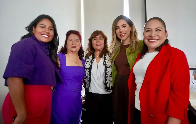 ayto-pue-igualdad-sustantiva-centros-libre
