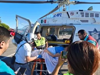 Paciente embarazada de Huauchinango es atendida oportunamente con traslado médico aéreo