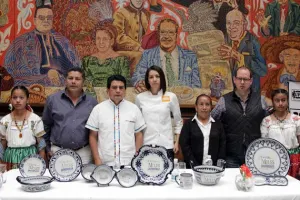 Upext invita a Feria de los Moles en Los Angeles, California