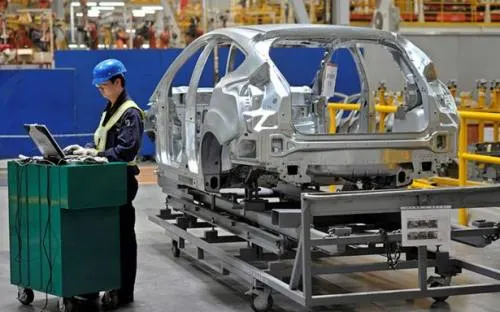 EU aprovecha TLCAN para impulsar contenido regional en sector automotriz