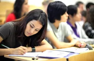 Se registran 131 estudiantes a Formación de Recursos Humanos en Extranjero