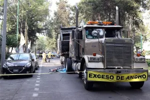 Muere ciclista de Ecobici arrollado por tráiler en Polanco