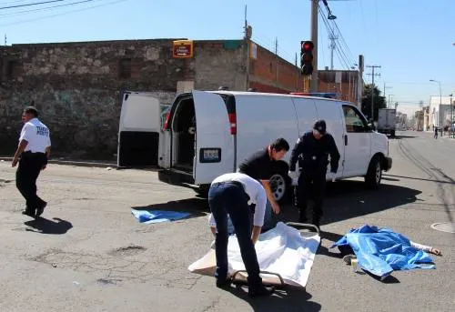 Joven mujer es atropellada por unidad de la Ruta 37