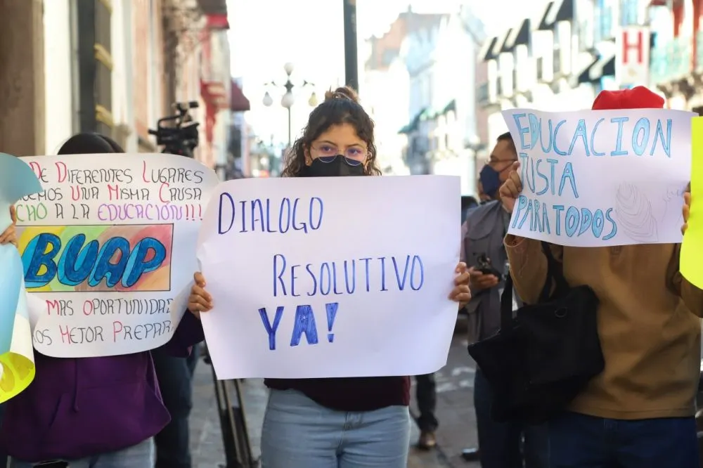 BUAP estudiantes rechazados