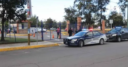 Intento de asalto en la Plaza Masaryk desata balacera; desalojan el Instituto Andes