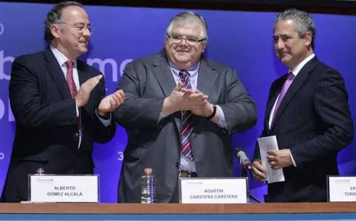 Carstens deja el Banxico con tasa de referencia del 7%