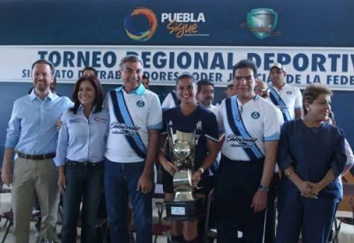 Tony Gali y Dinorah López de Gali clausuran el Torneo Regional Deportivo del STPJF