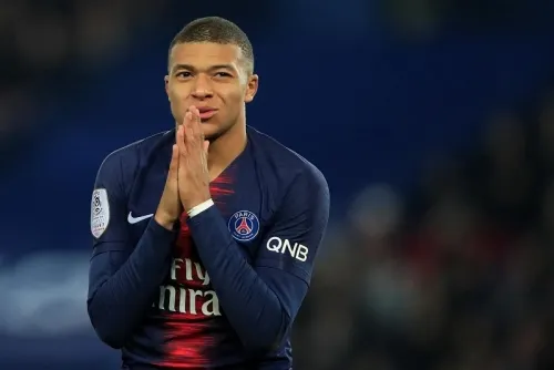 Mbappé sufre lesión de tobillo durante la final de la Copa de Francia