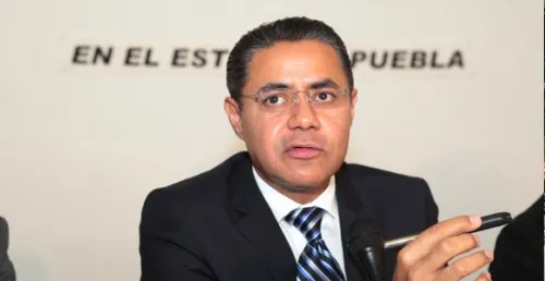 337 poblanos han solicitado cambio sexo genérico en su credencial para votar