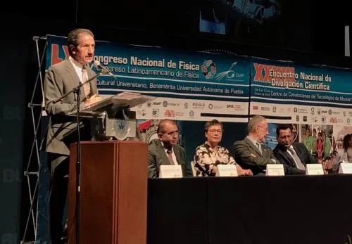 Alfonso Esparza inaugura Congreso Nacional de Física y Encuentro Nacional de Divulgación Científica