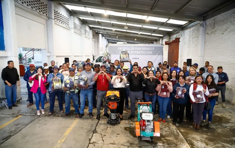 sp-cholula-entrega-uniformes-sosapach