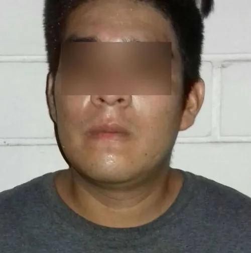 Policía estatal detiene a dos narcomenudistas