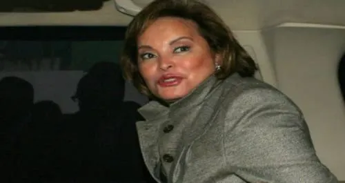 ¿Elba Esther en defensa de Morena?