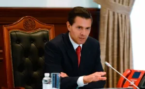 Estupidez de Peña invitar primero a Trump que a Clinton: MFN