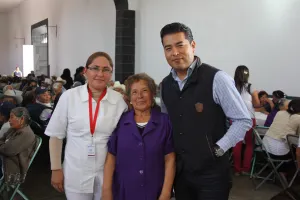 Alcalde de Quecholac convive con adultos mayores