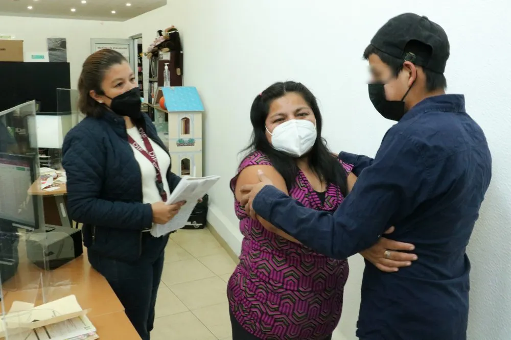Apoya SEDIF regreso de adolescente poblano que intentó cruzar la frontera