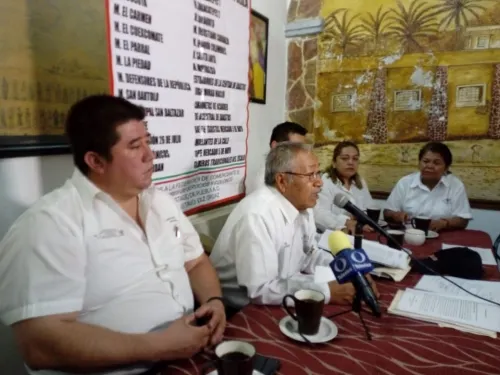 Locatarios de mercados exigen la renuncia de René Sánchez Galindo